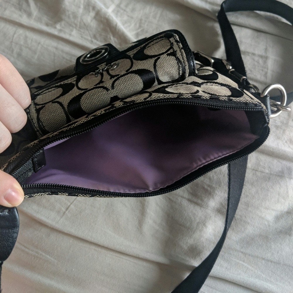 Coach crossbody - Picture 4 of 6